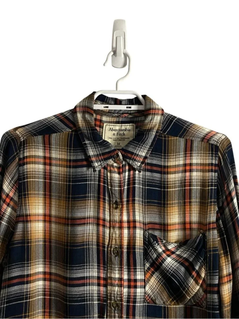 Abercrombie & Fitch Women's Soft and Cozy Casual Plaid Button-Down Shirt
